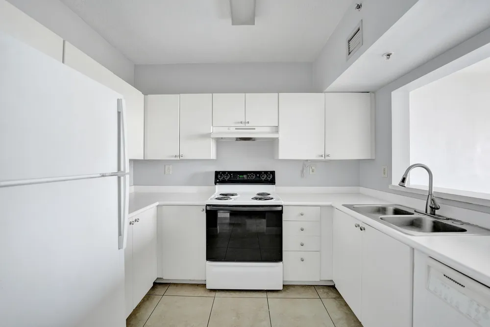 3020 NE 32nd Ave, Fort Lauderdale, FL 33308
