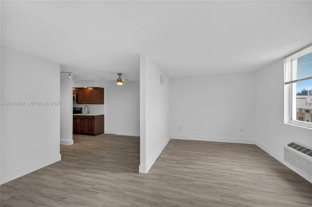 1255 Collins Ave, Miami Beach, FL 33139