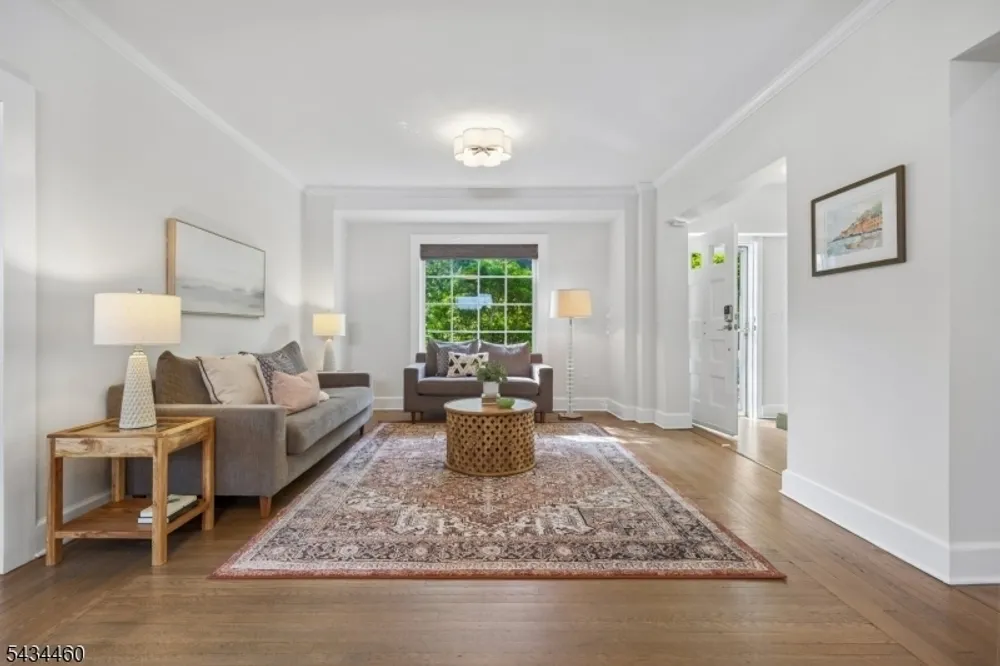 4 Kermit Rd, Maplewood, NJ 07040