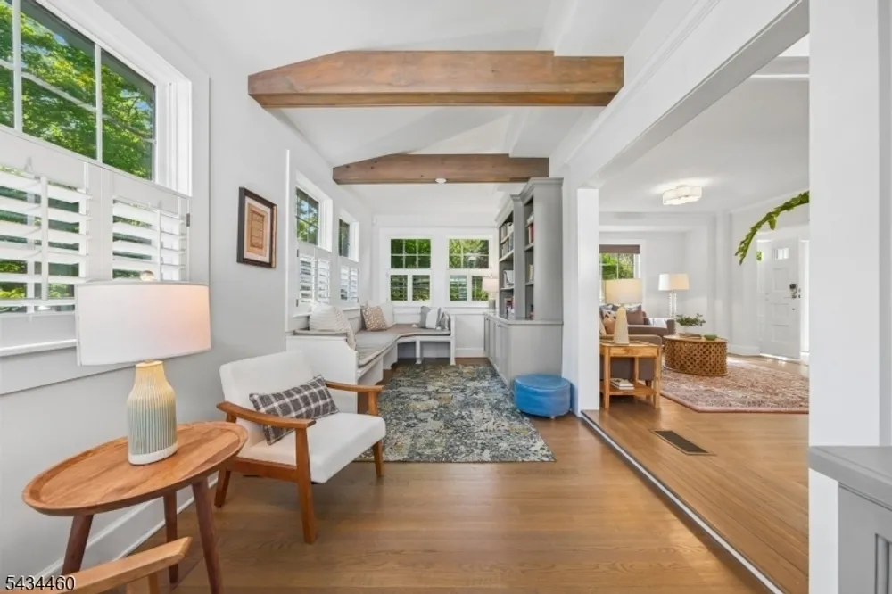 4 Kermit Rd, Maplewood, NJ 07040