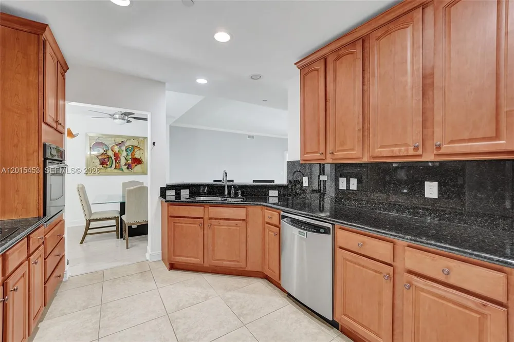 16135 Emerald Estates Dr, Weston, FL 33331