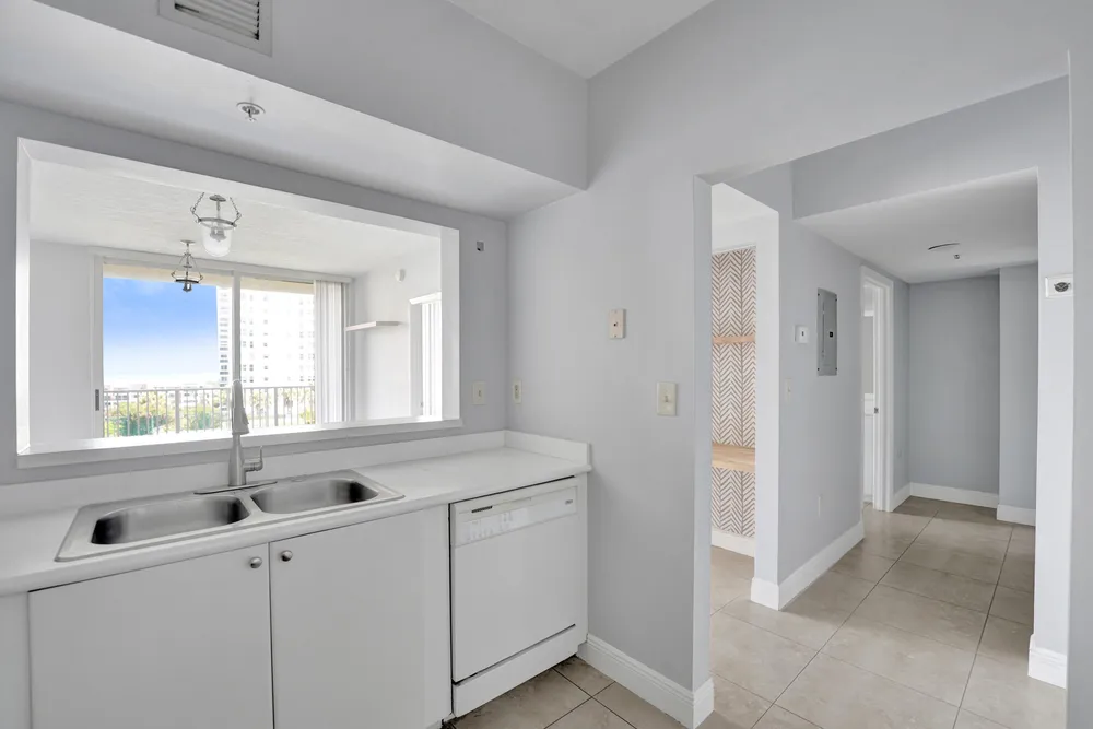 3020 NE 32nd Ave, Fort Lauderdale, FL 33308