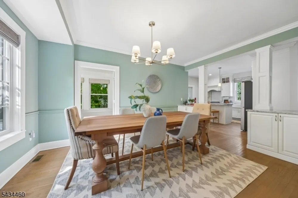 4 Kermit Rd, Maplewood, NJ 07040