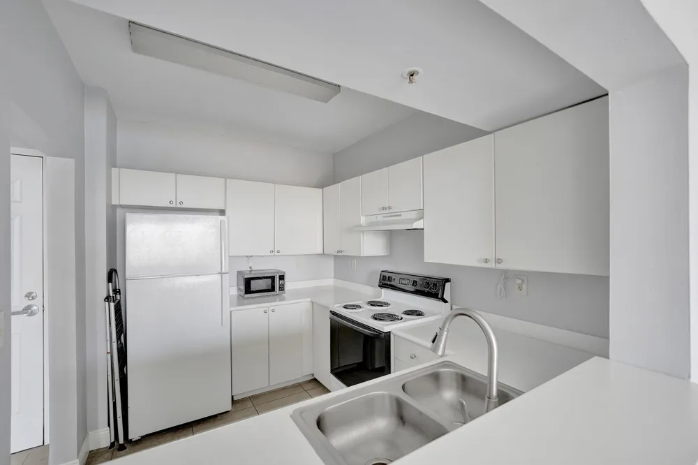 3020 NE 32nd Ave, Fort Lauderdale, FL 33308