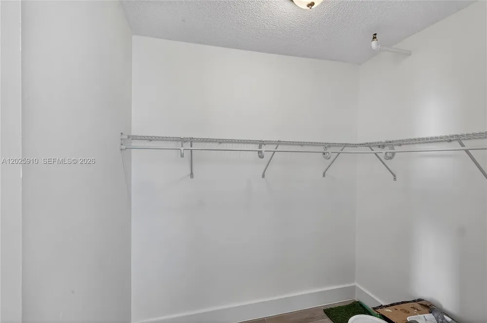1255 Collins Ave, Miami Beach, FL 33139