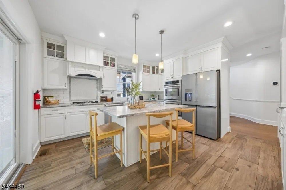 4 Kermit Rd, Maplewood, NJ 07040