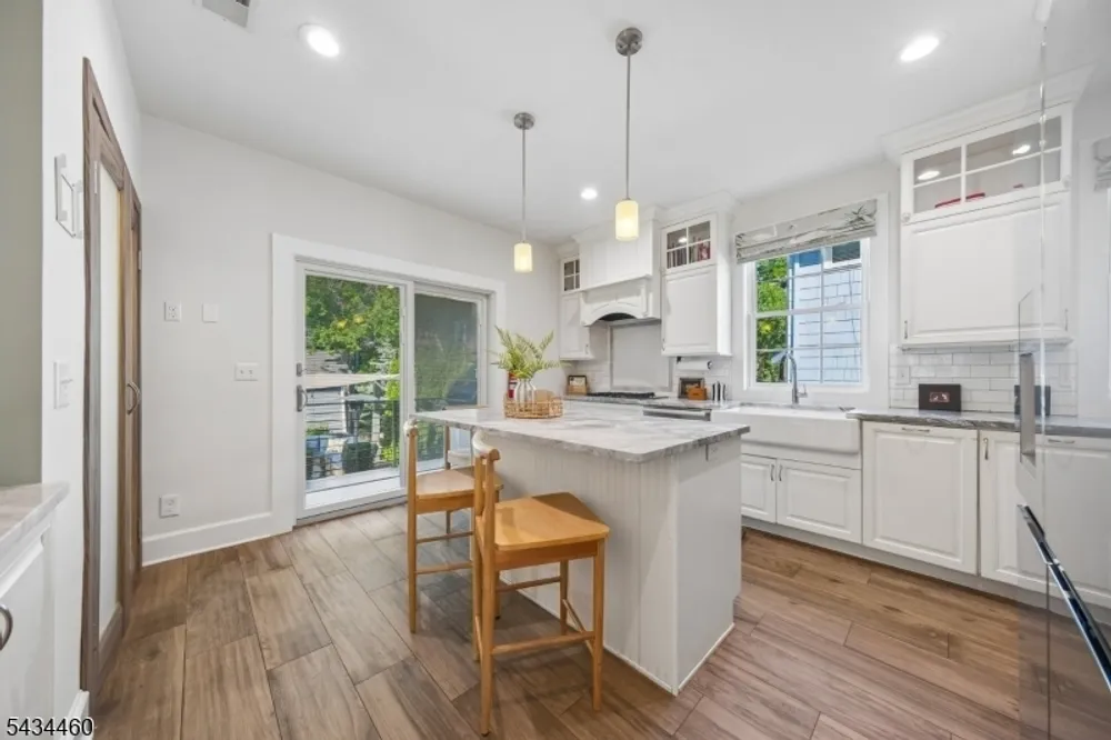 4 Kermit Rd, Maplewood, NJ 07040