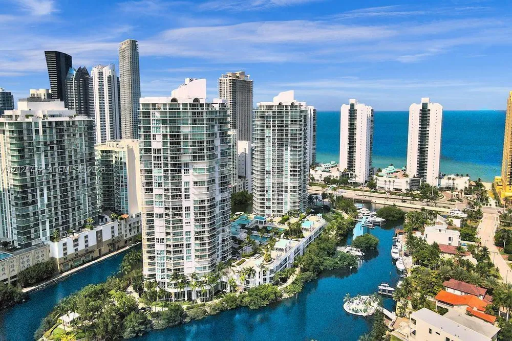 16500 Collins Ave, Sunny Isles Beach, FL 33160