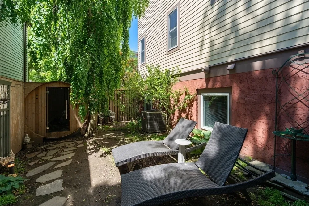 70 Victoria St, Somerville, MA 02144