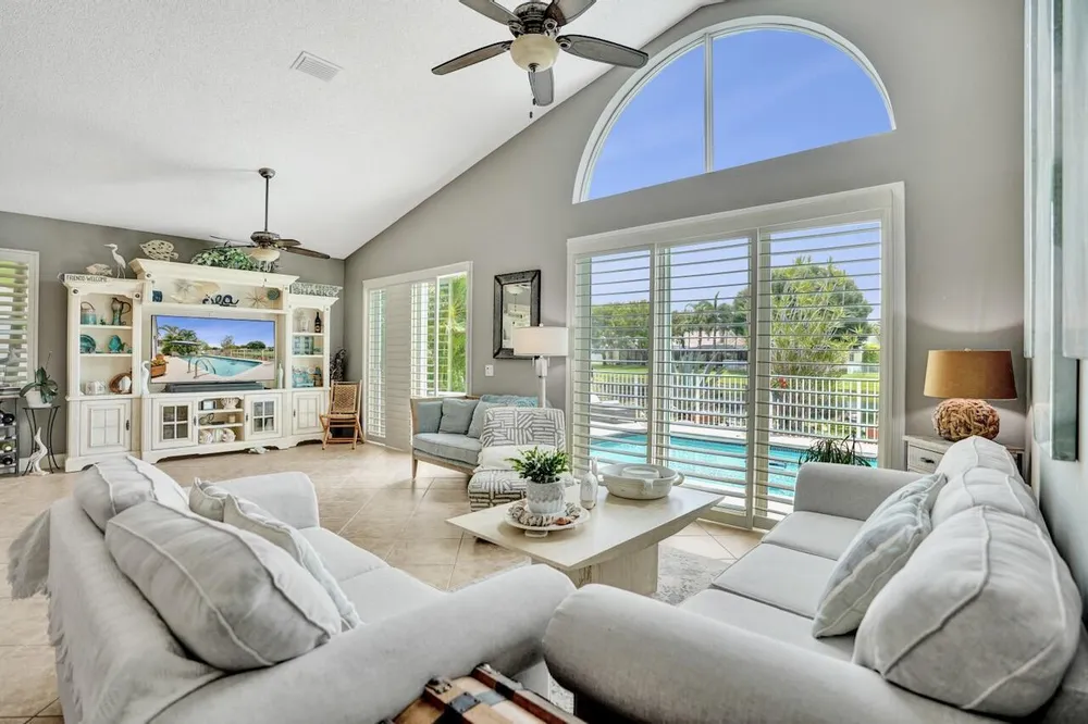 6672 Remington Pl, Lake Worth Beach, FL 33463