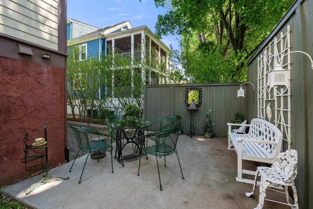 70 Victoria St, Somerville, MA 02144
