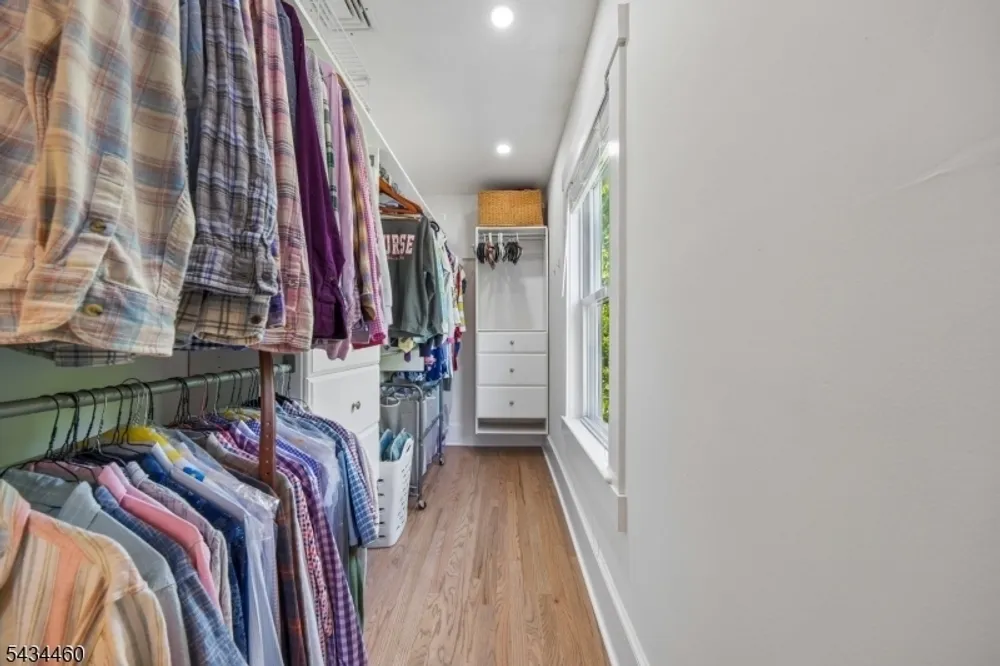 4 Kermit Rd, Maplewood, NJ 07040