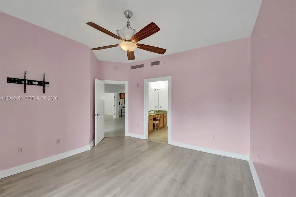 16135 Emerald Estates Dr, Weston, FL 33331