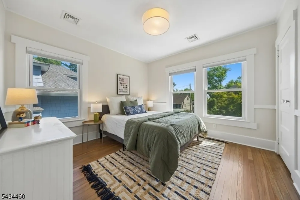 4 Kermit Rd, Maplewood, NJ 07040