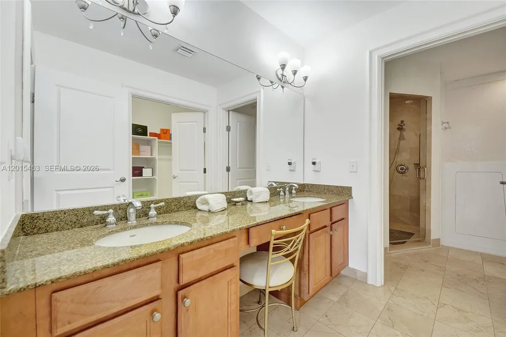 16135 Emerald Estates Dr, Weston, FL 33331