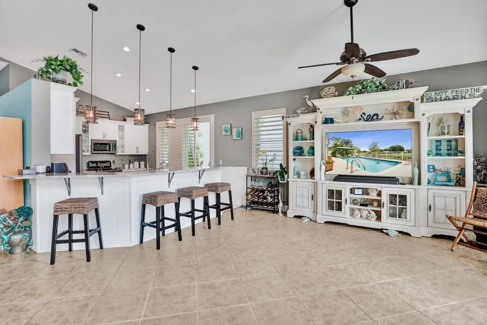 6672 Remington Pl, Lake Worth Beach, FL 33463
