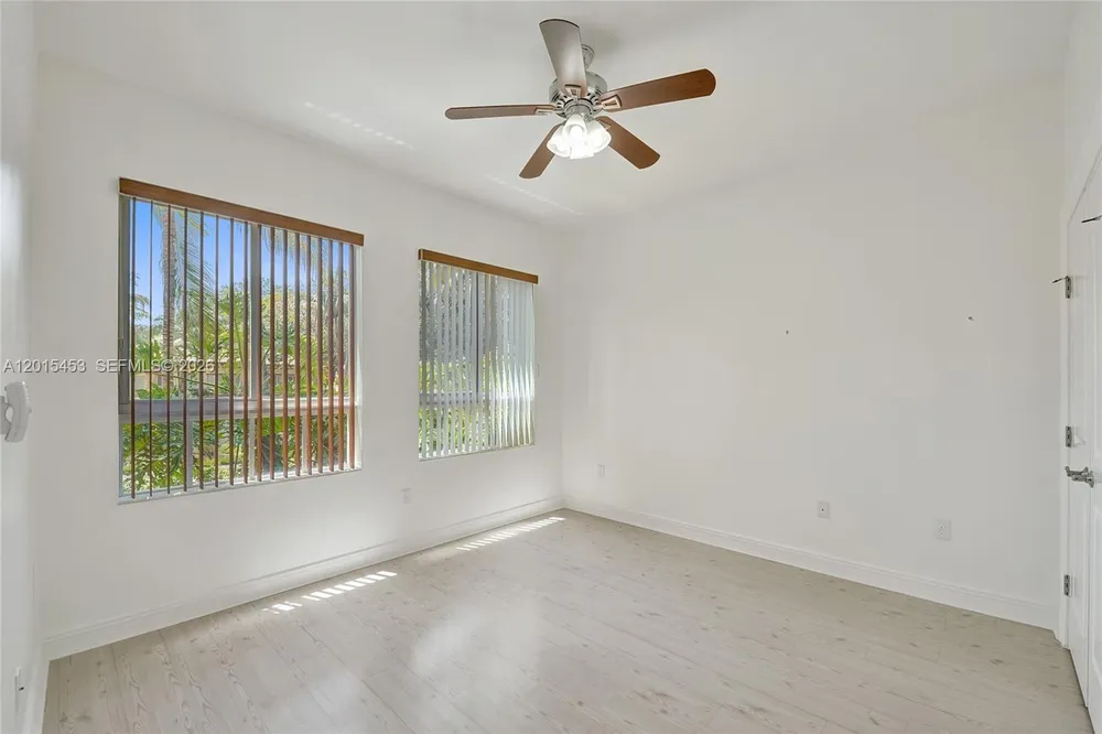 16135 Emerald Estates Dr, Weston, FL 33331
