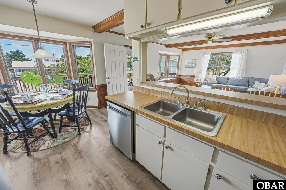 1704 Soble Dr, Kill Devil Hills, NC 27948