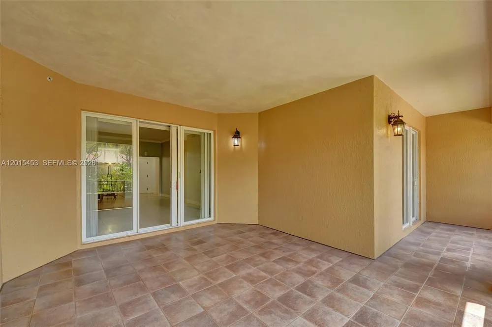 16135 Emerald Estates Dr, Weston, FL 33331