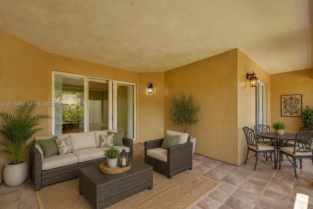 16135 Emerald Estates Dr, Weston, FL 33331