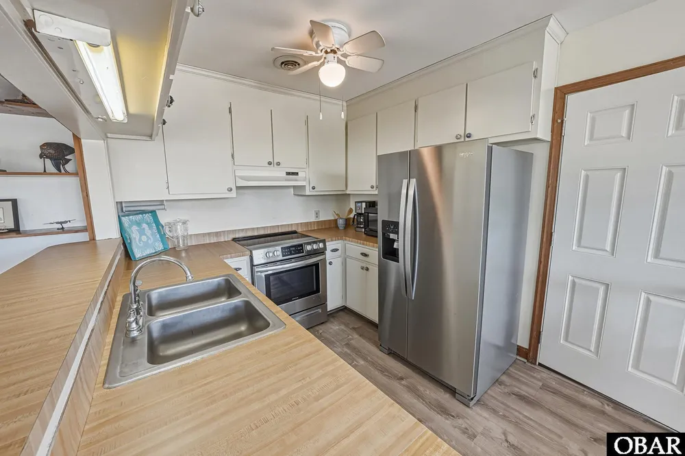 1704 Soble Dr, Kill Devil Hills, NC 27948