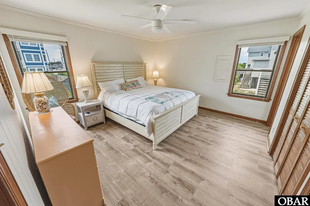 1704 Soble Dr, Kill Devil Hills, NC 27948