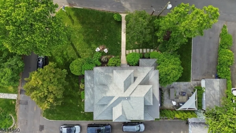 4 Kermit Rd, Maplewood, NJ 07040