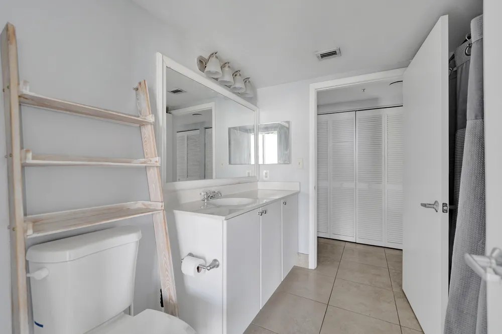 3020 NE 32nd Ave, Fort Lauderdale, FL 33308