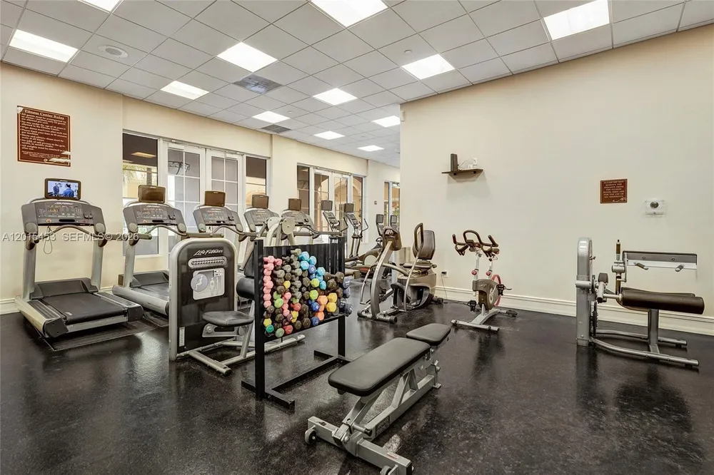16135 Emerald Estates Dr, Weston, FL 33331