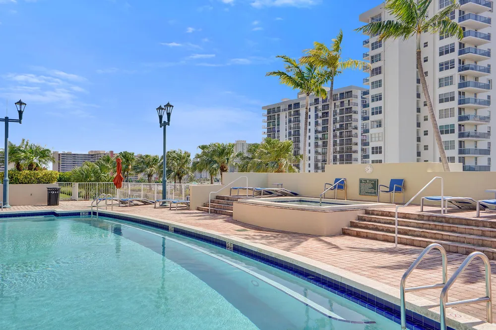 3020 NE 32nd Ave, Fort Lauderdale, FL 33308