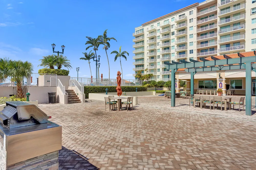 3020 NE 32nd Ave, Fort Lauderdale, FL 33308