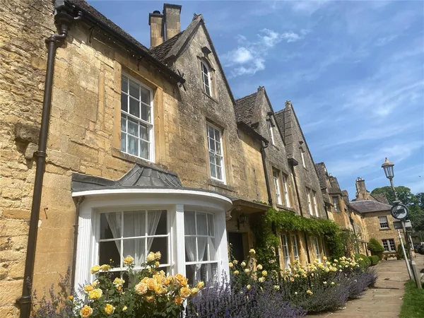High Street, Chipping Campden, GL55 photo 1