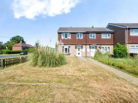 Moore Crescent, Netley Abbey, Southampton photo