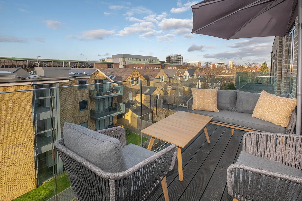 5 Antoinette Close, Kingston Upon Thames, KT1 photo 8
