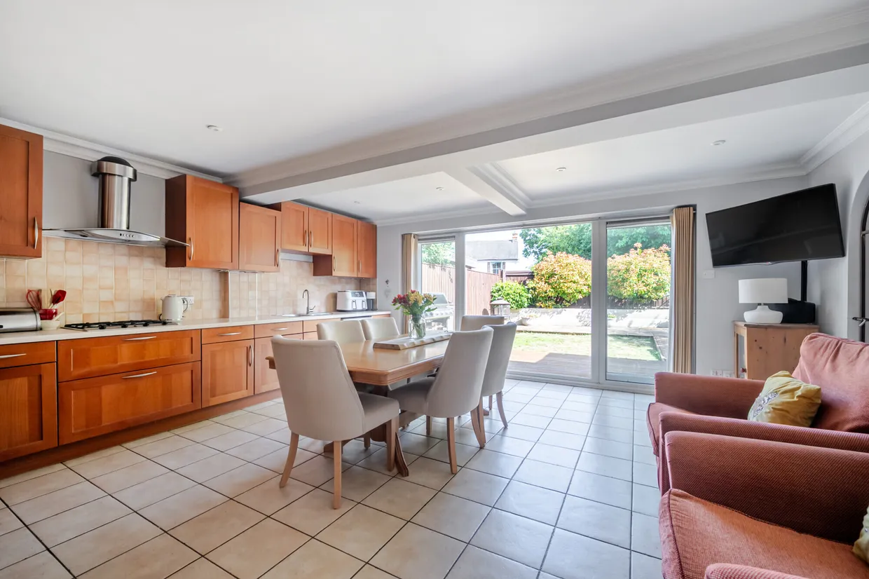 Rectory Close, Farnham Royal, SL2 photo 8