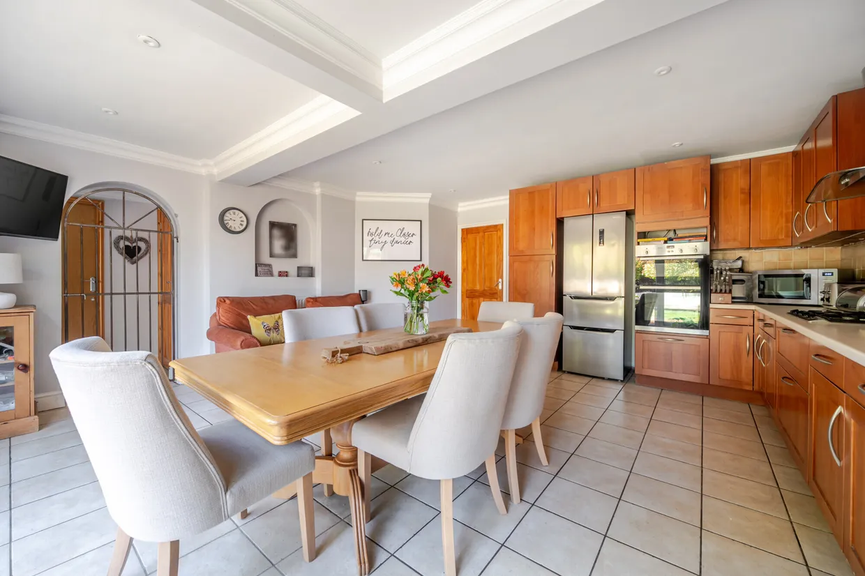 Rectory Close, Farnham Royal, SL2 photo 9