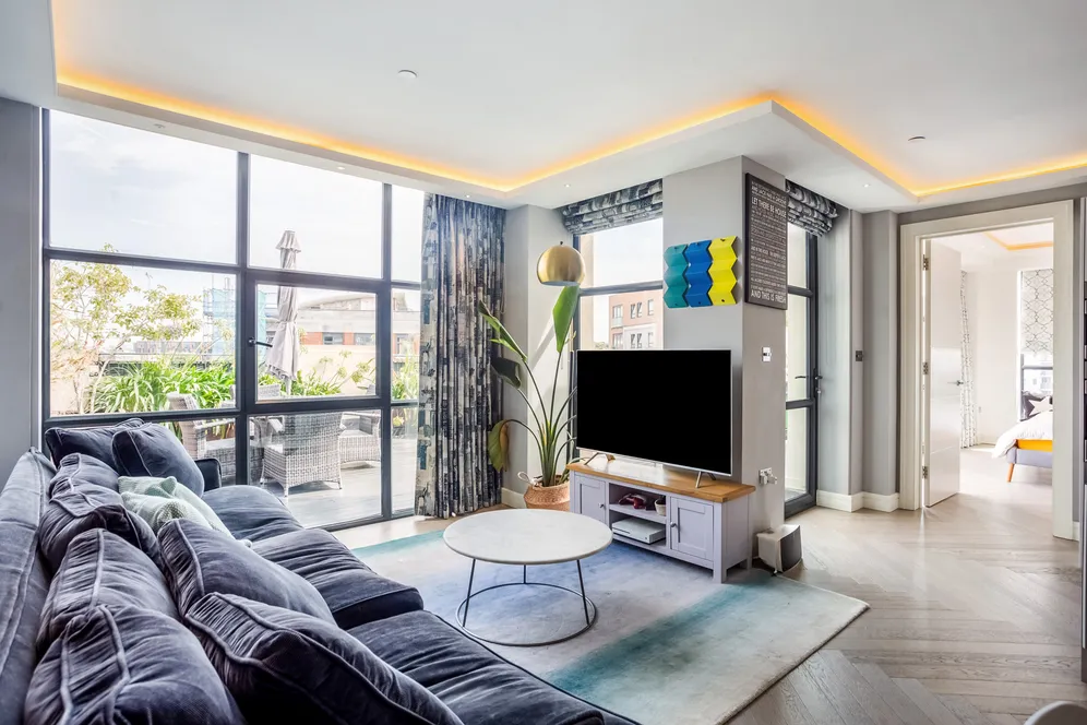 Warple Way, London, W3 photo 4
