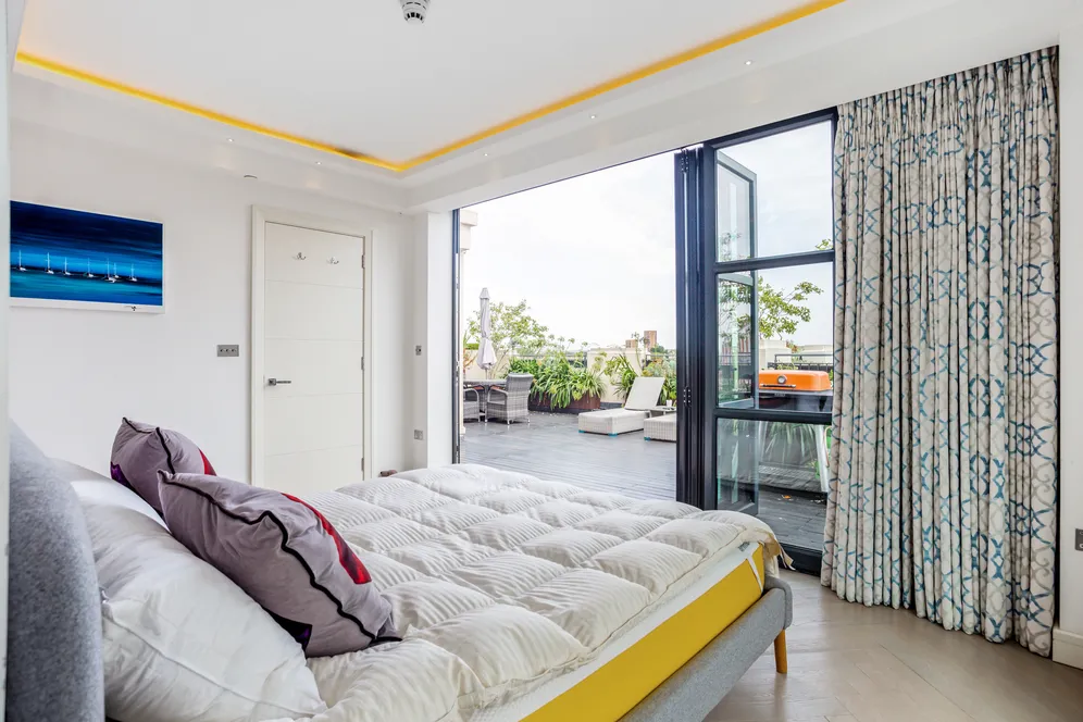 Warple Way, London, W3 photo 9
