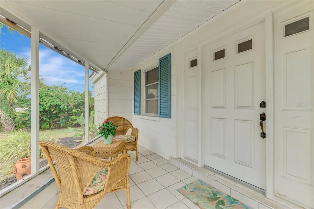 201 Lyons Bay Rd, Nokomis, FL 34275