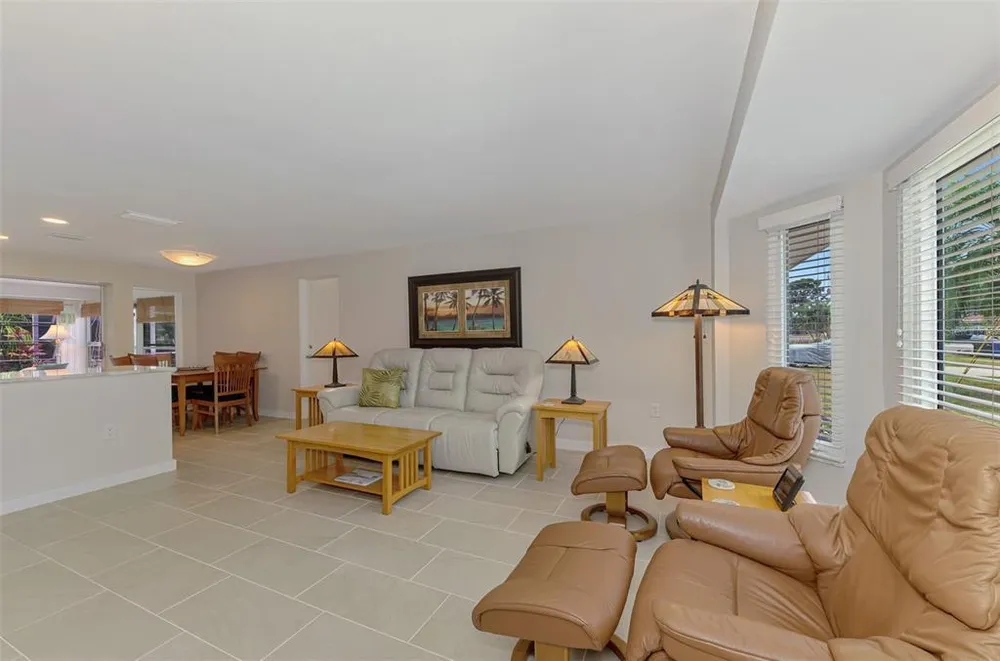 201 Lyons Bay Rd, Nokomis, FL 34275
