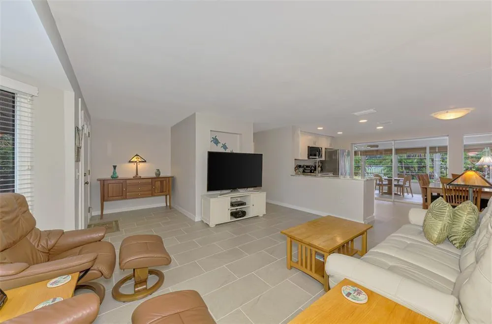 201 Lyons Bay Rd, Nokomis, FL 34275