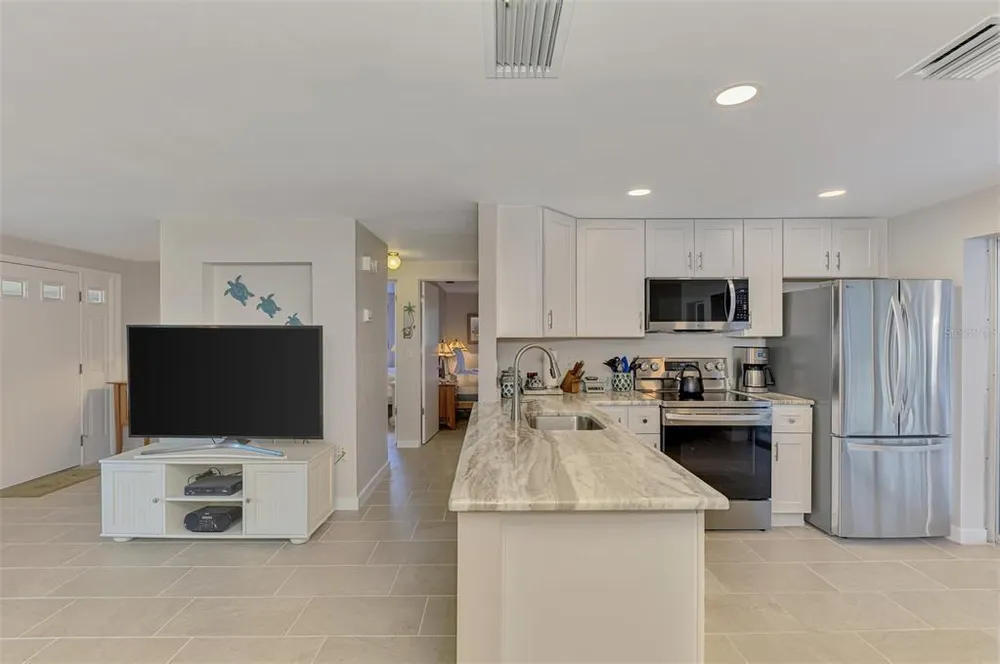 201 Lyons Bay Rd, Nokomis, FL 34275