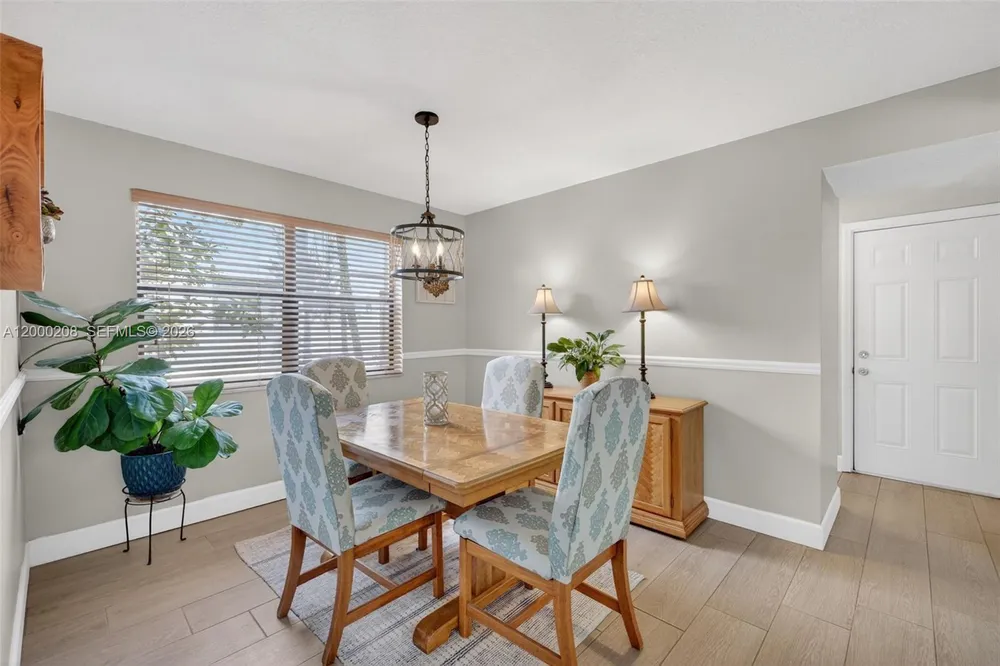 15620 Gauntlet Hall Manor, Davie, FL 33331-3438