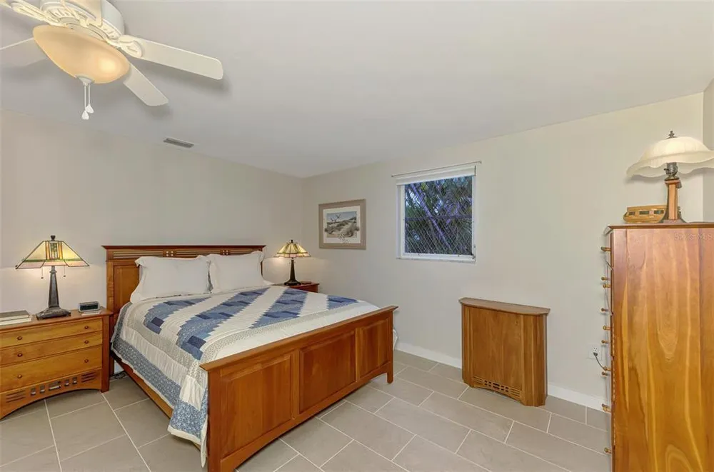 201 Lyons Bay Rd, Nokomis, FL 34275