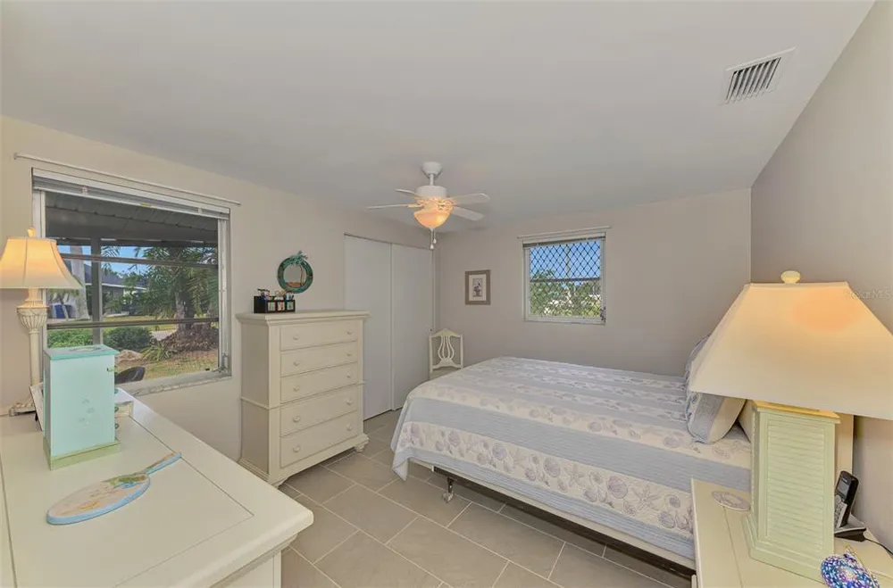 201 Lyons Bay Rd, Nokomis, FL 34275