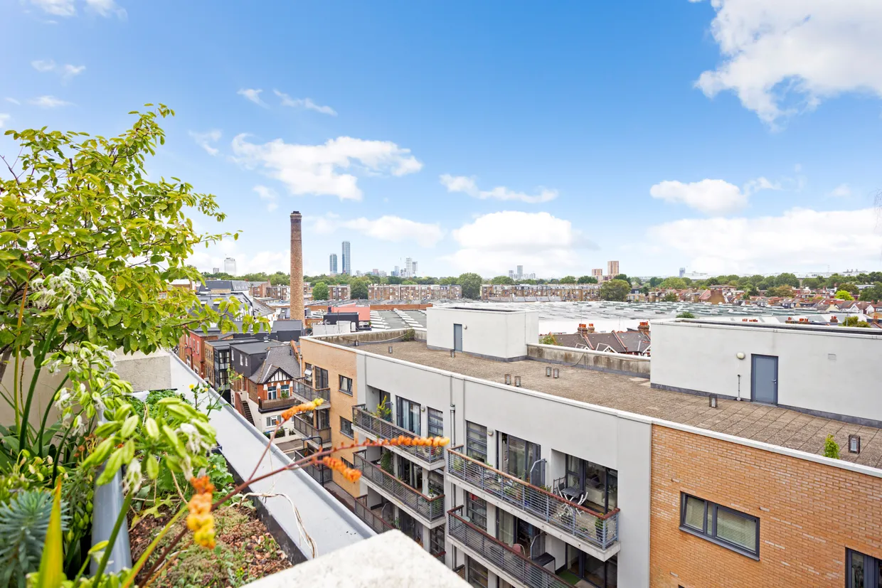 Warple Way, London, W3 photo 16