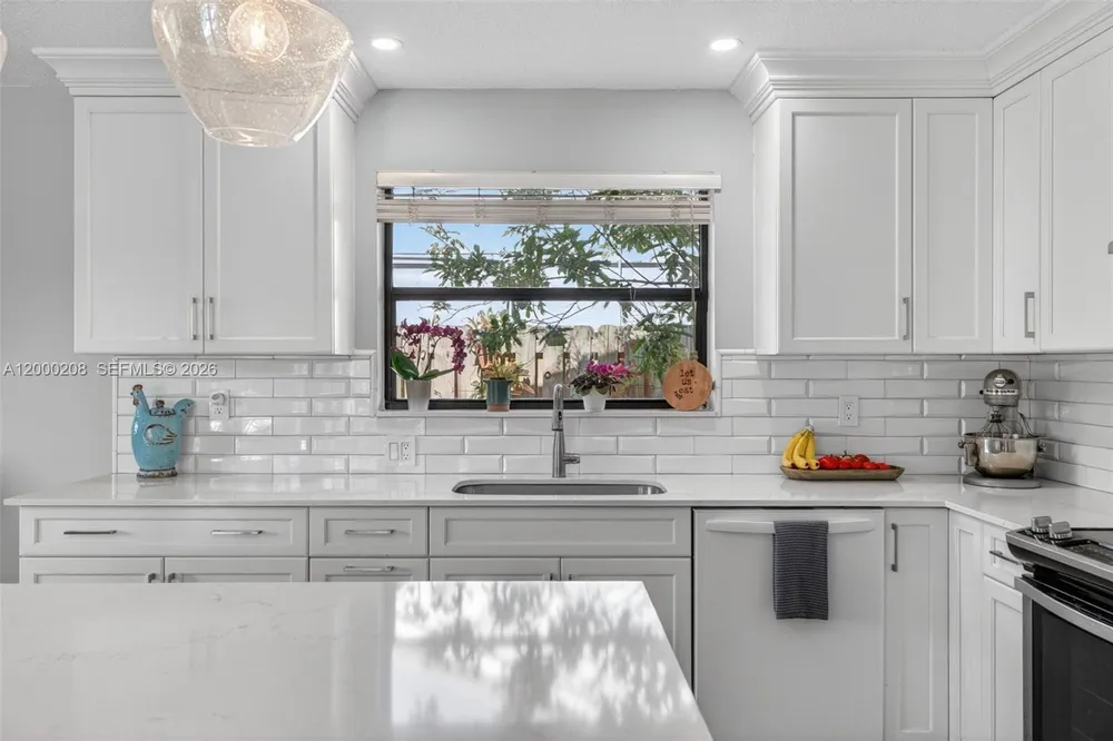 15620 Gauntlet Hall Manor, Davie, FL 33331-3438