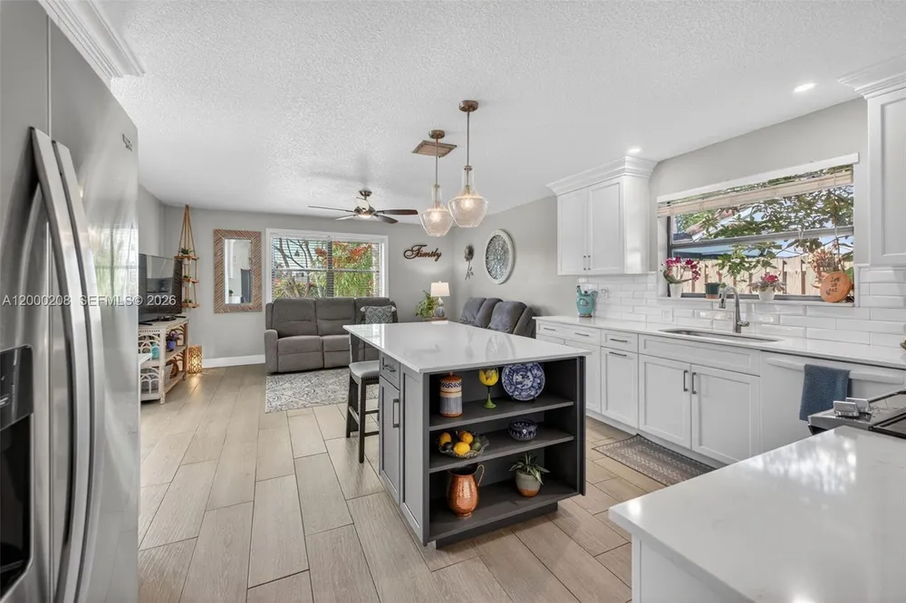 15620 Gauntlet Hall Manor, Davie, FL 33331-3438