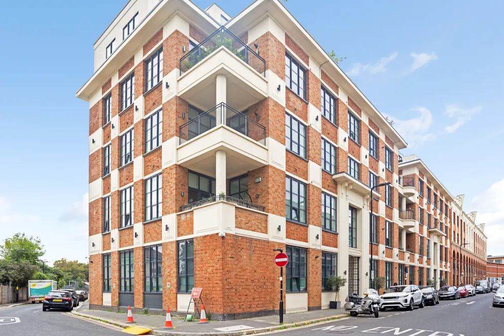 Warple Way, London, W3 photo 17