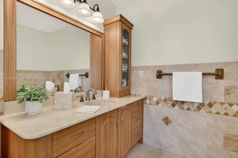 15620 Gauntlet Hall Manor, Davie, FL 33331-3438